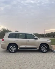 2018 Toyota Land Cruiser