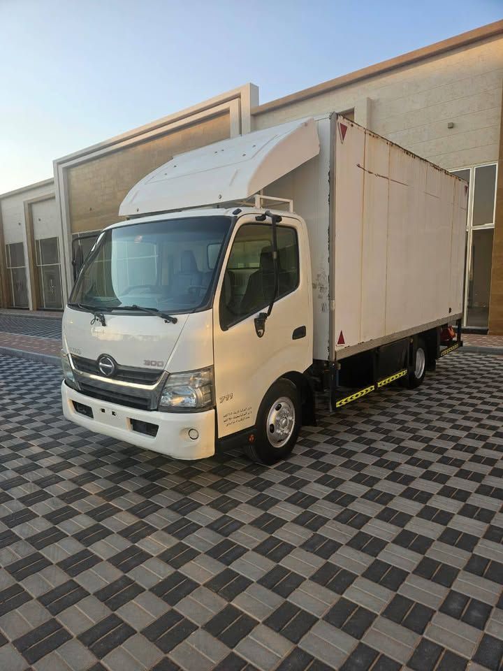 2014 Hino 300 Series