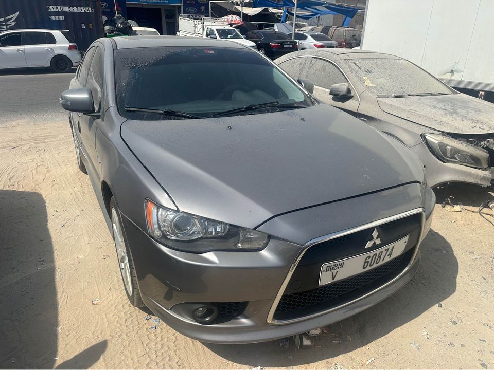 2015 Mitsubishi Lancer in dubai