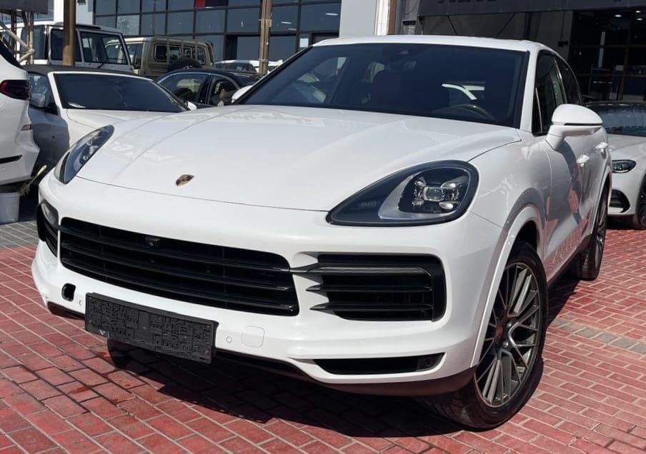 2019 Porsche Cayenne in dubai