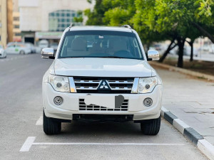 2013 Mitsubishi Pajero in dubai