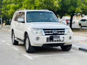 2013 Mitsubishi Pajero