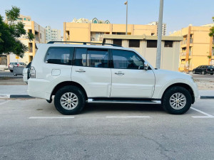 2013 Mitsubishi Pajero