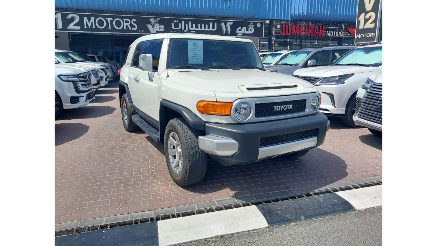 2019 Toyota FJ Cruiser in dubai