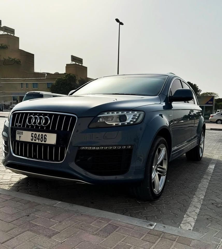 2015 Audi Q7 in dubai