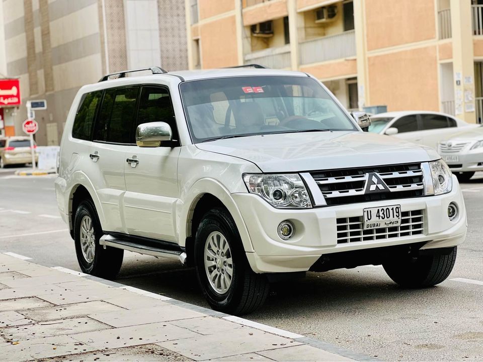 2012 Mitsubishi Pajero in dubai