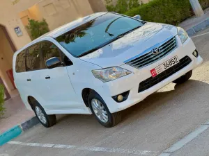 2014 Toyota Innova in dubai