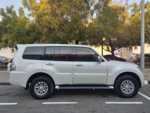 2012 Mitsubishi Pajero