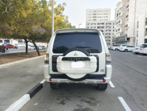 2012 Mitsubishi Pajero