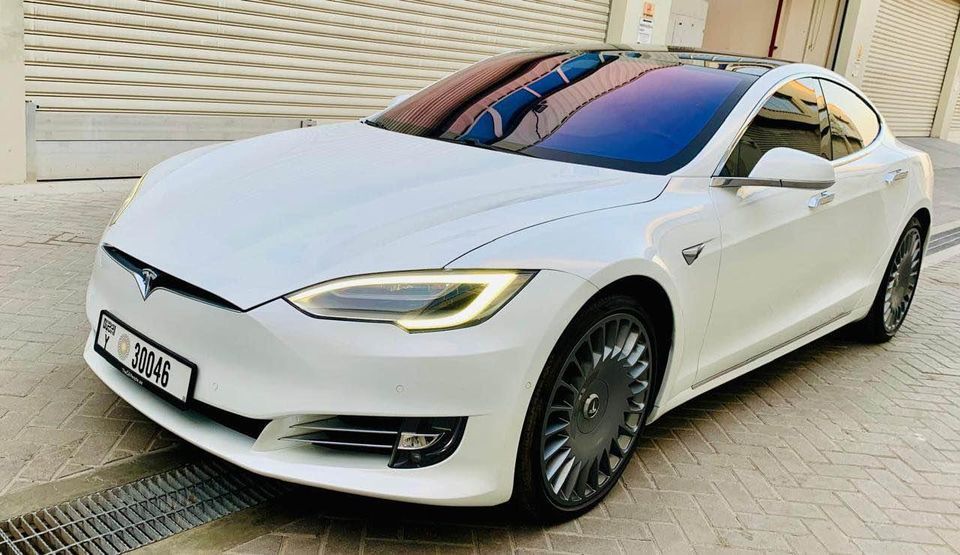 2018 Tesla Model S in dubai