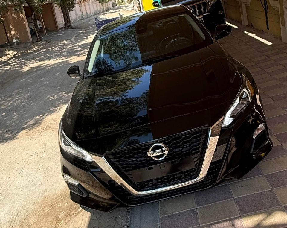 2021 Nissan Altima in dubai