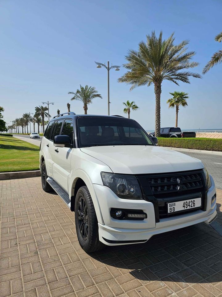 2017 Mitsubishi Pajero in dubai