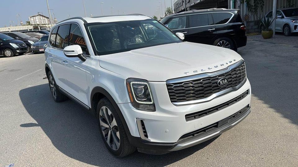 2020 Kia Telluride in dubai