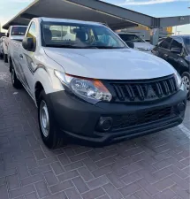 2015 Mitsubishi L200 in dubai