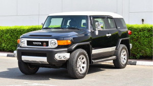 2014 Toyota FJ Cruiser in dubai