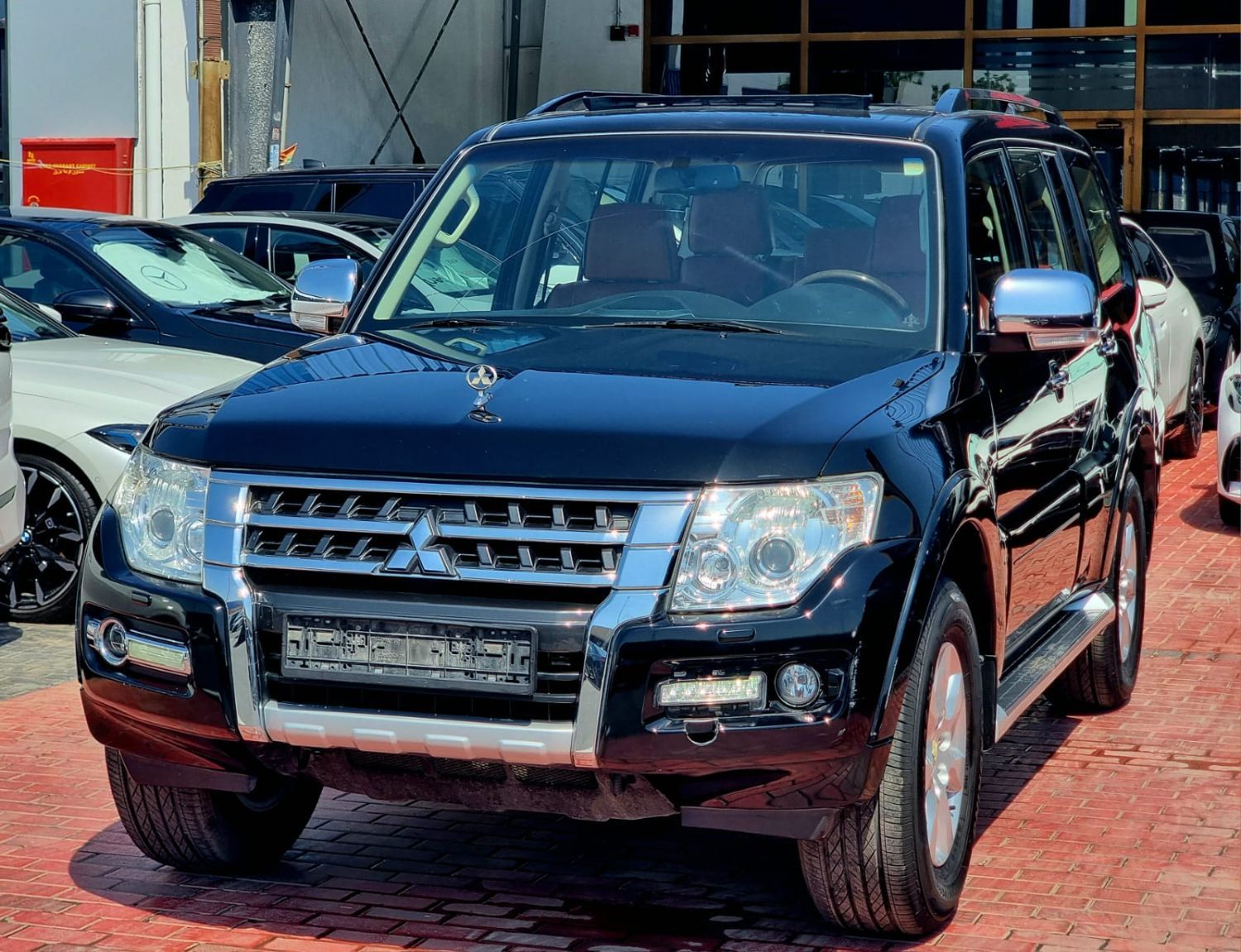 2016 Mitsubishi Pajero