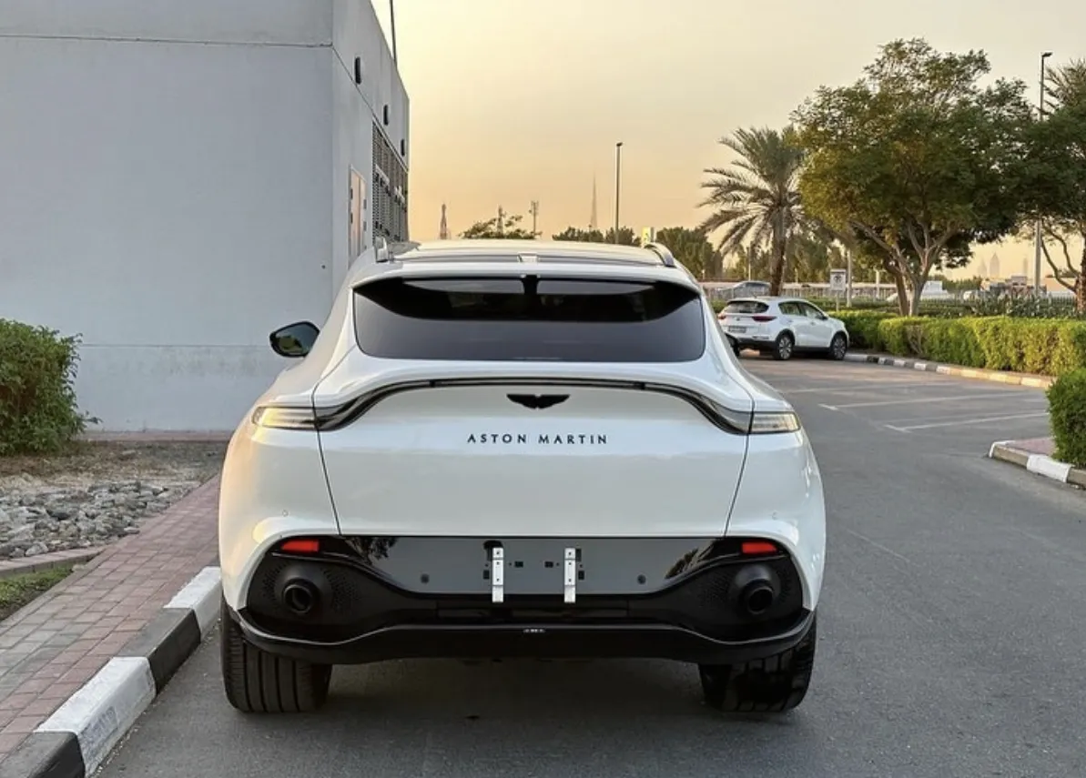 2021 Aston Martin DBX