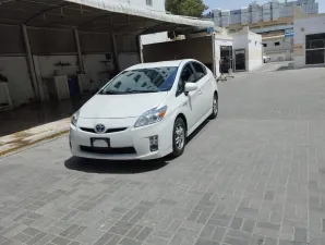 2010 Toyota Prius in dubai