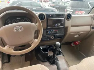 2016 Toyota Land Cruiser Pickup