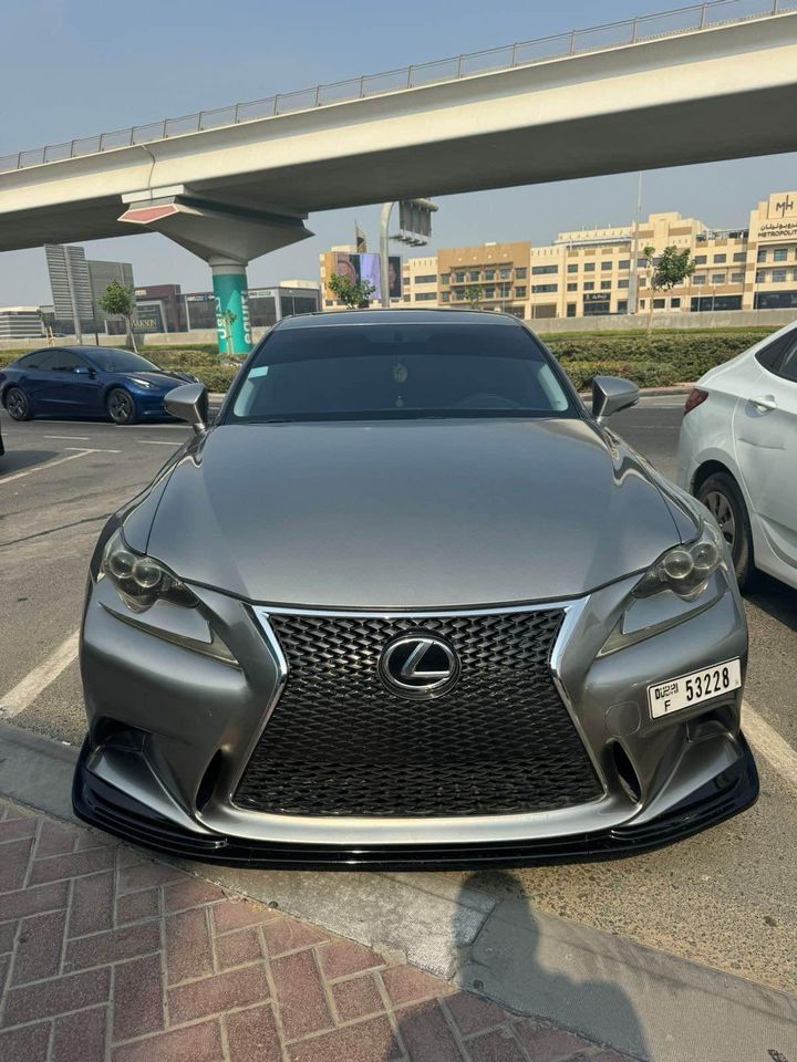 2016 Lexus IS in dubai