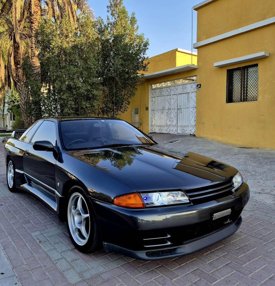 1994 Nissan SkyLine in dubai