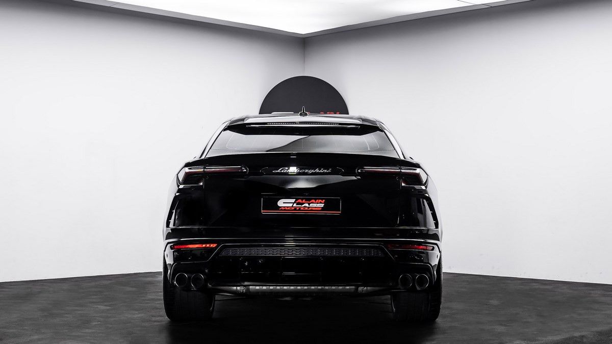 2021 Lamborghini URUS