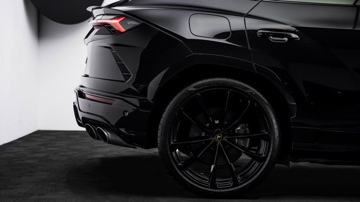 2021 Lamborghini URUS