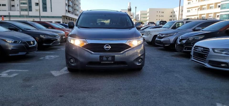 2011 Nissan Quest in dubai