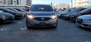 2011 Nissan Quest in dubai