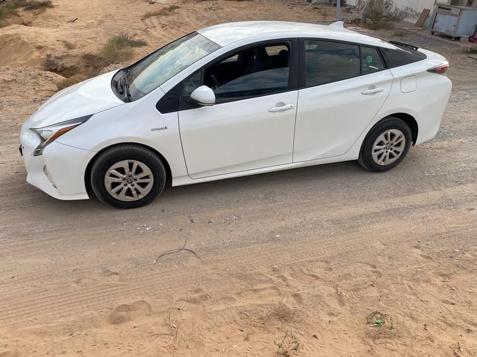 2018 Toyota Prius in dubai