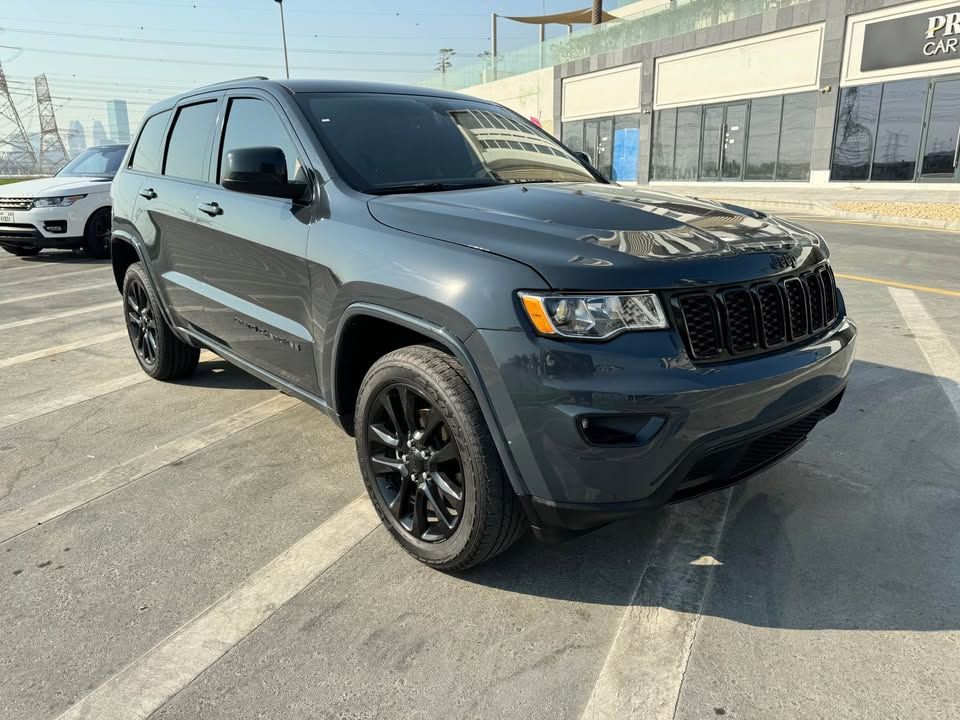 Jeep Grand Cherokee Altitude 4x4 v6 2018