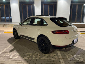 2015 Porsche Macan