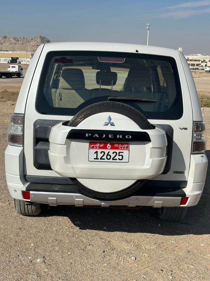 2011 Mitsubishi Pajero