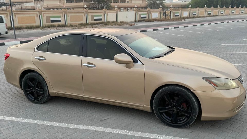 2007 Lexus ES in dubai