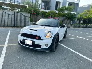 2013 Mini Convertible in dubai