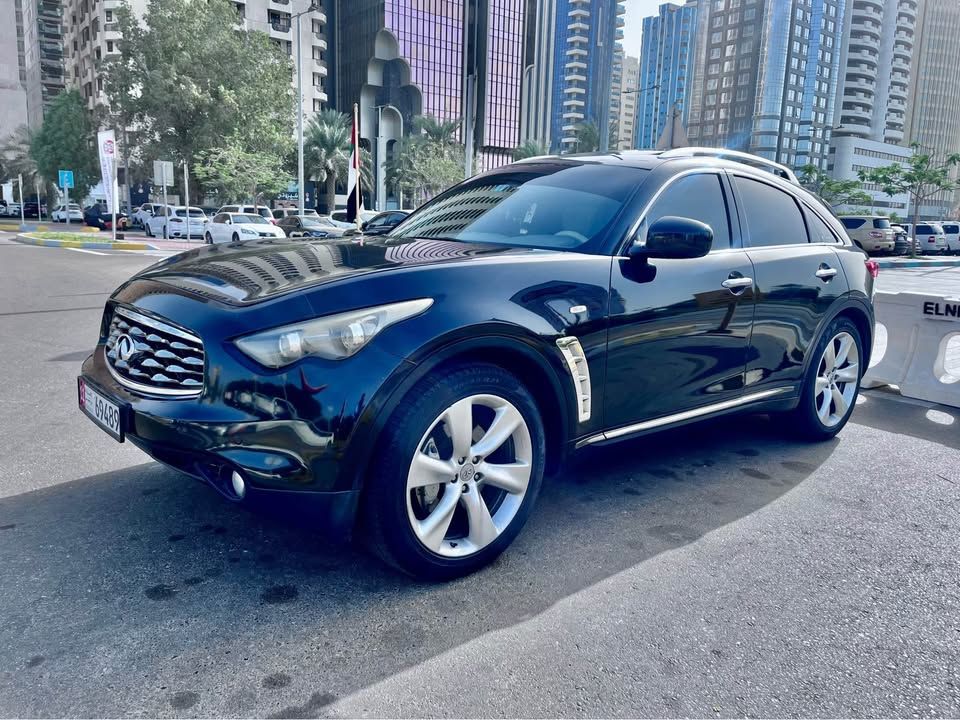 2010 Infiniti FX50 in dubai