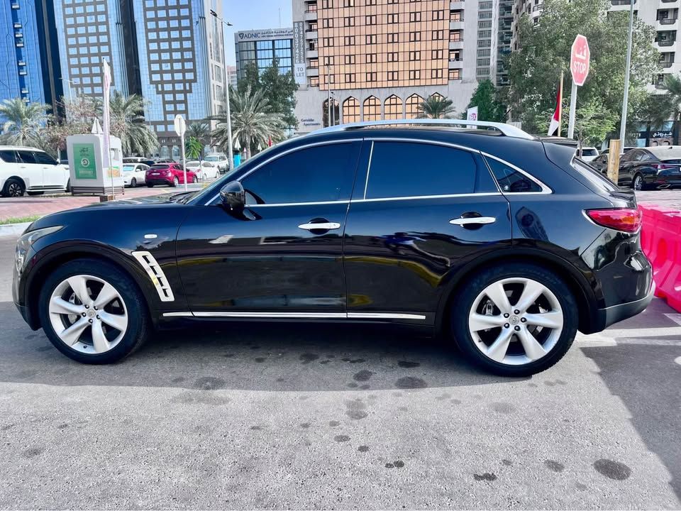 2010 Infiniti FX50