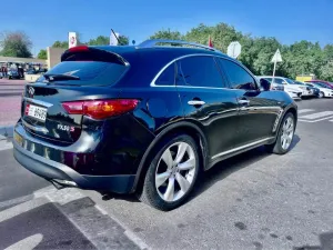 2010 Infiniti FX50