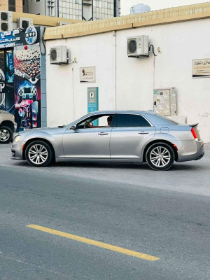 2017 Chrysler 300