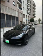 2019 Tesla MODEL 3 in dubai