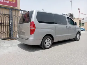 2011 Hyundai Starex