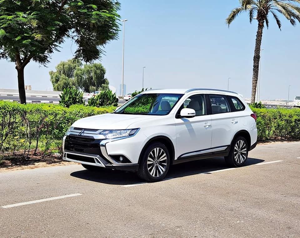 2020 Mitsubishi Outlander in dubai