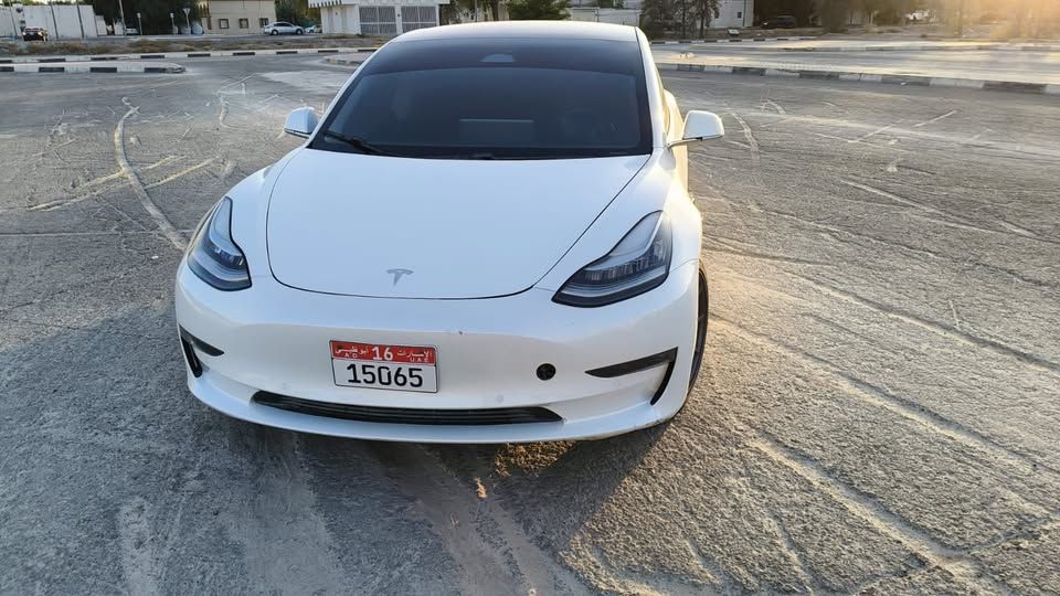 2018 Tesla MODEL 3 in dubai