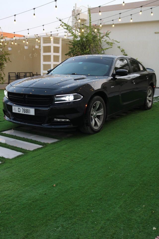 Dodge charger sxt full option