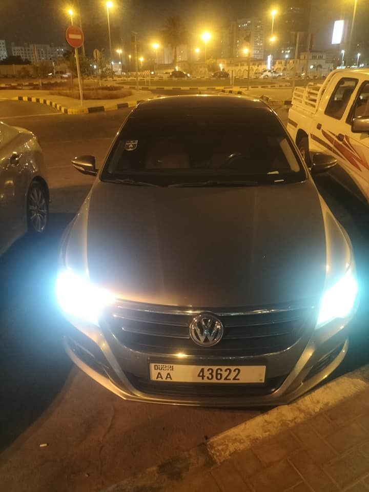 2011 Volkswagen Passat in dubai