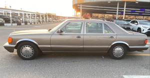 1990 Mercedes-Benz 500 560