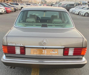 1990 Mercedes-Benz 500 560