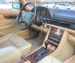 1990 Mercedes-Benz 500 560