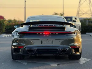 2025 بورش 911 كاريرا