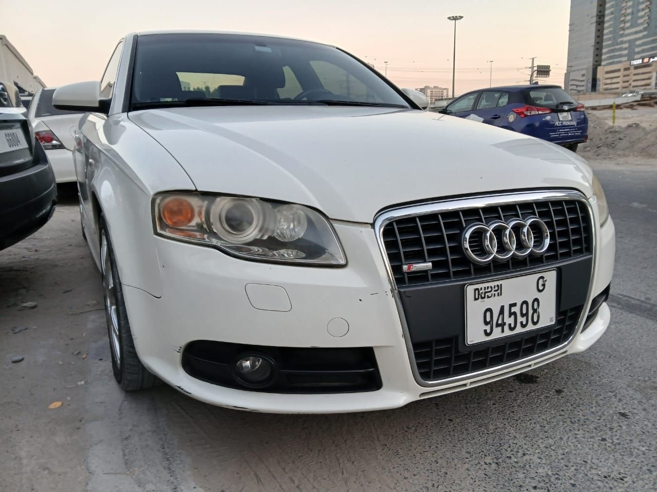 2006 اودي آي ٤ in dubai